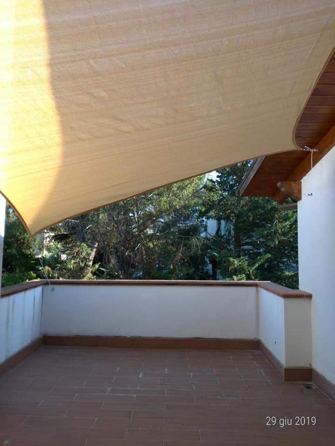 La Ginestra Acomodação com café da manhã Trani Exterior foto